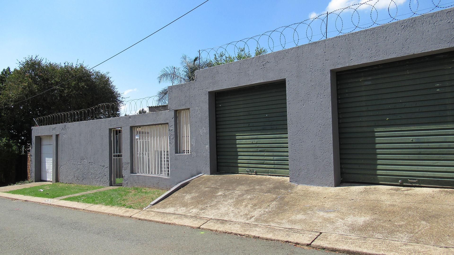 Front View of property in Allen’s Nek