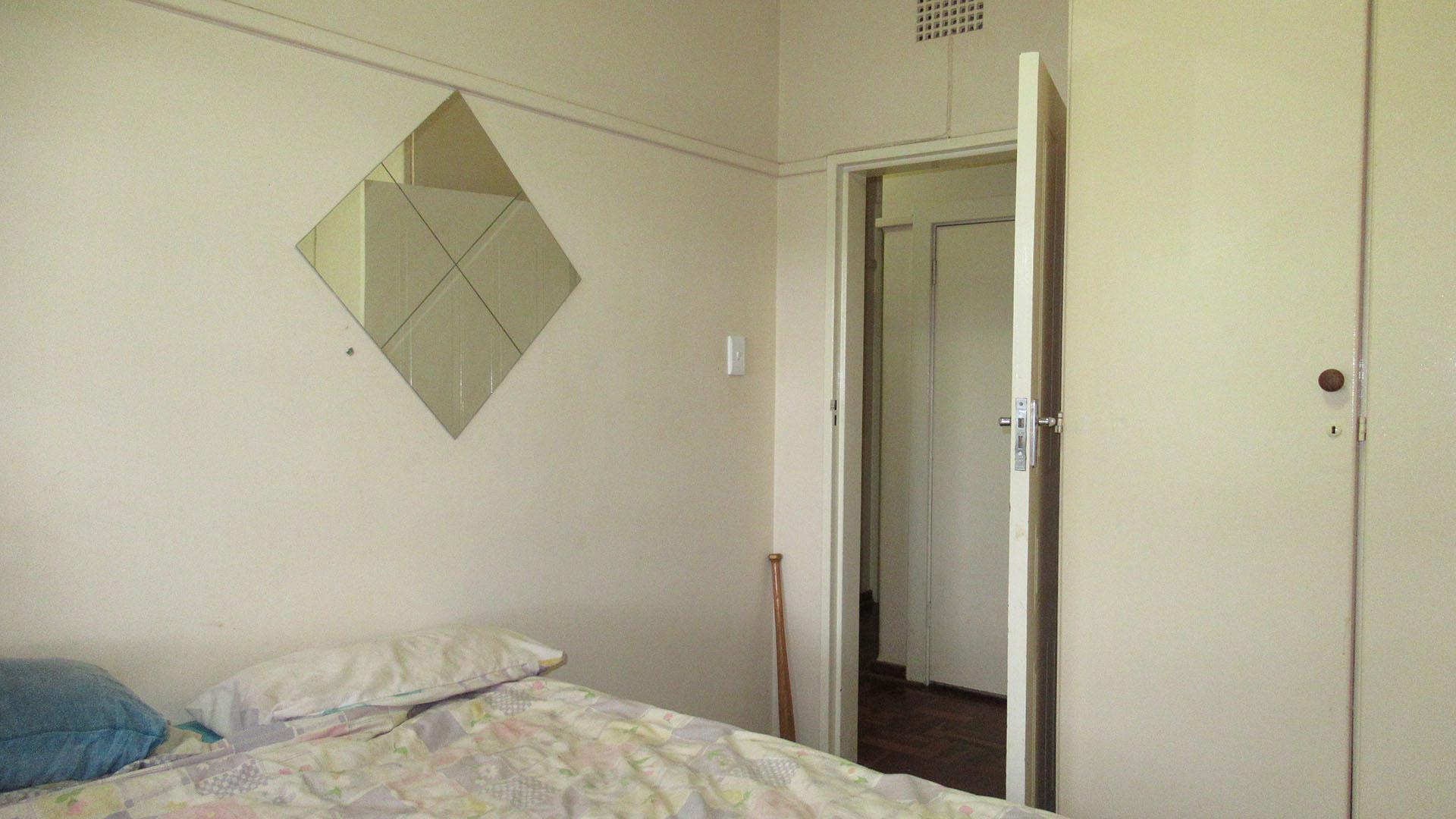 Bed Room 1 - 10 square meters of property in Wentworth Park