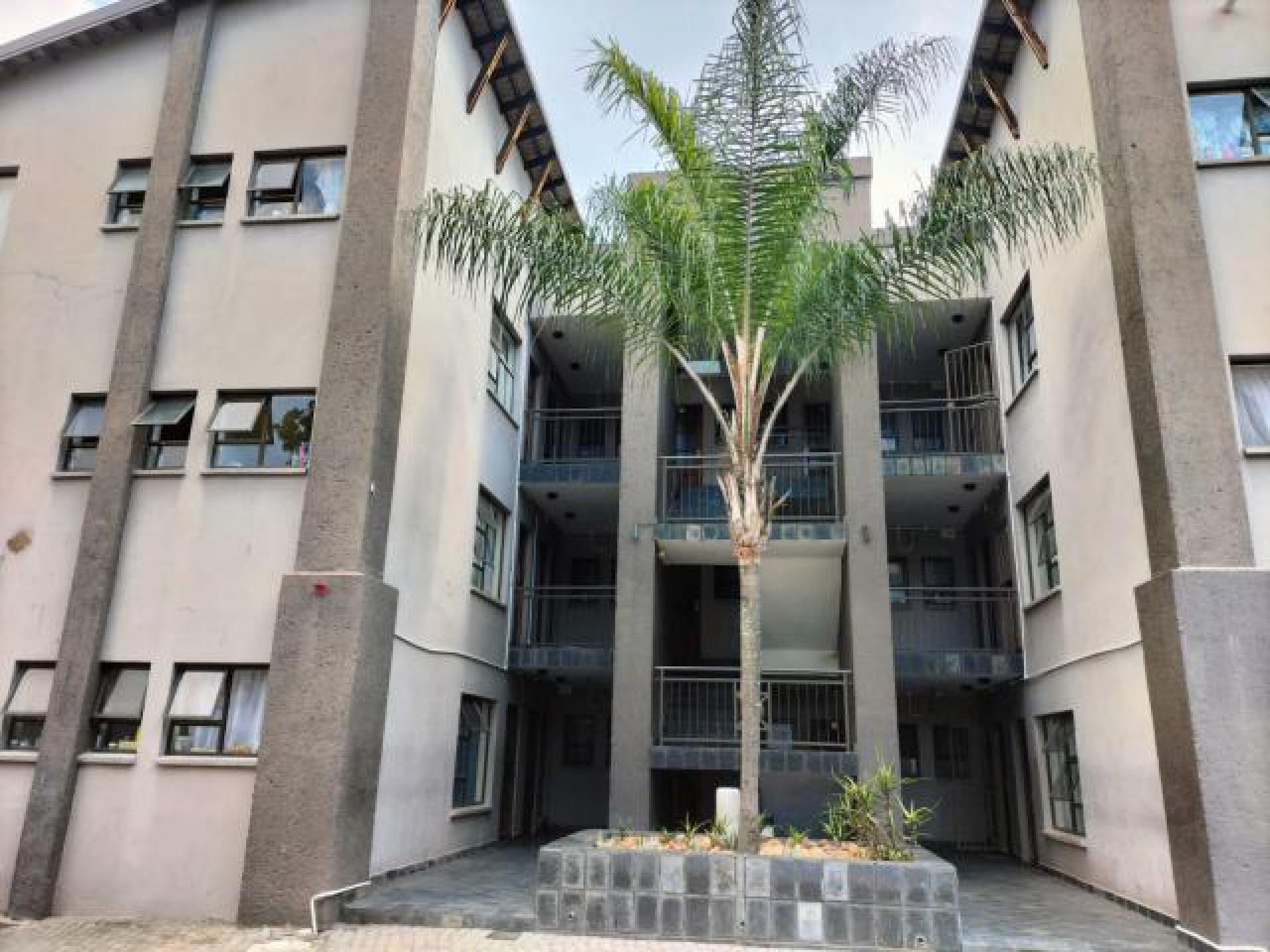 Front View of property in Sonheuwel