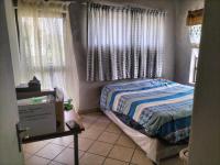 Bed Room 1 of property in Sonheuwel