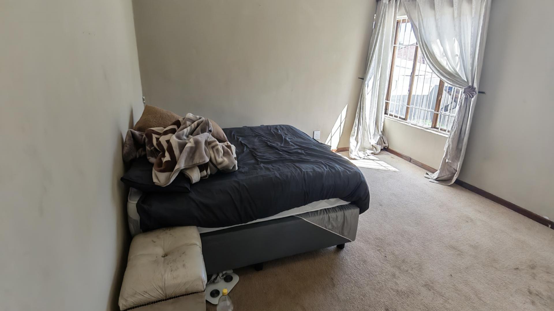 Bed Room 1 - 12 square meters of property in Orange Grove