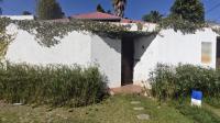 Front View of property in Orange Grove
