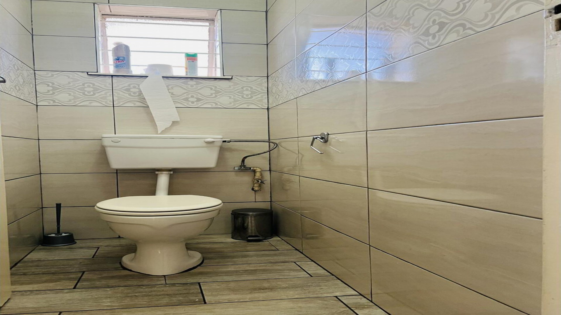 Bathroom 1 of property in Newlands - JHB