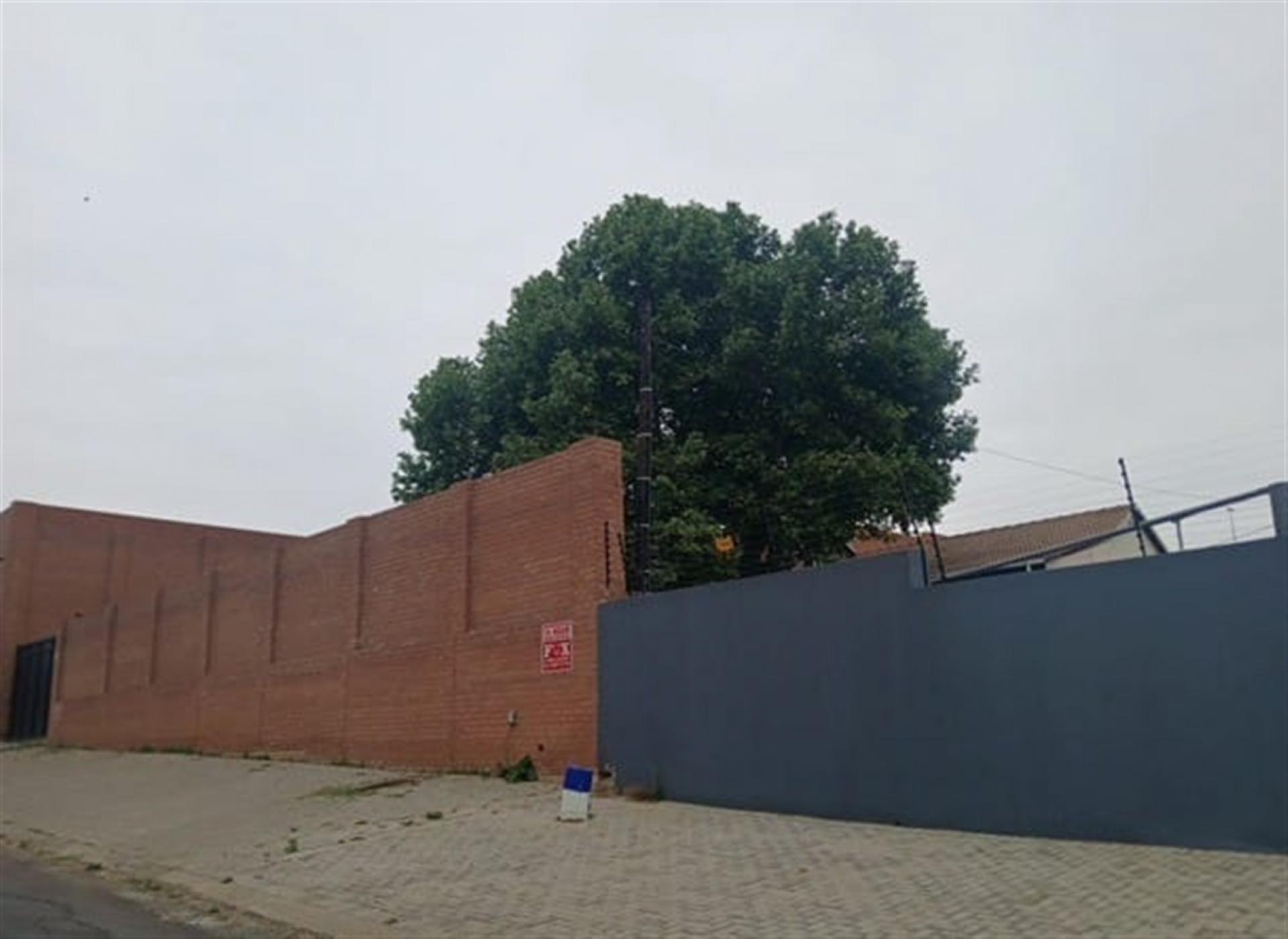 Front View of property in Eastcliff