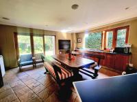  of property in Bendor