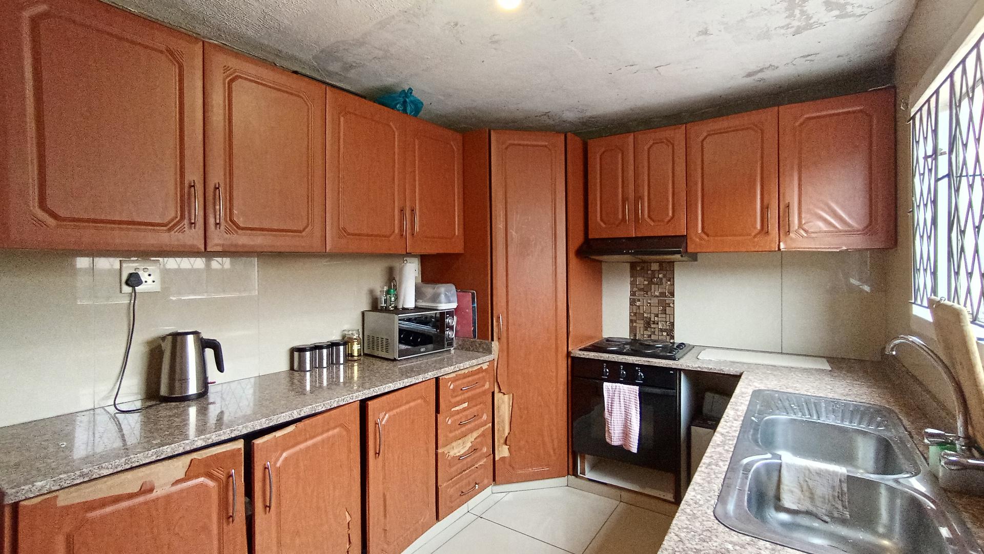 Kitchen - 12 square meters of property in Greenbury