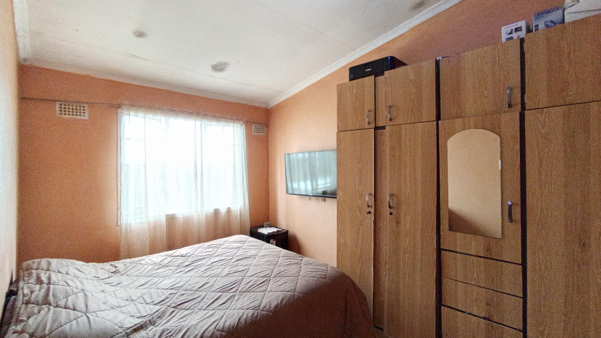 Bed Room 2 - 13 square meters of property in Greenbury