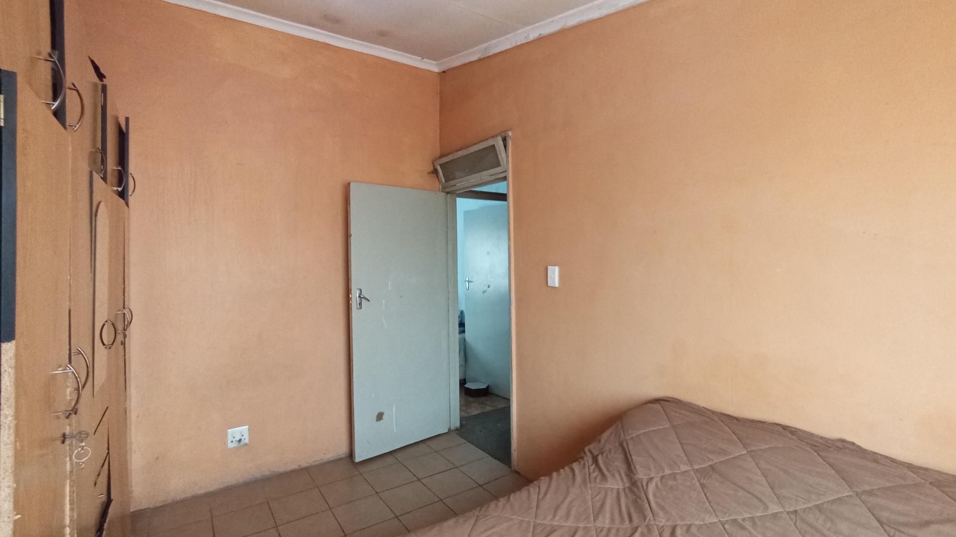 Bed Room 2 - 13 square meters of property in Greenbury