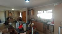 Kitchen - 11 square meters of property in Erand Gardens