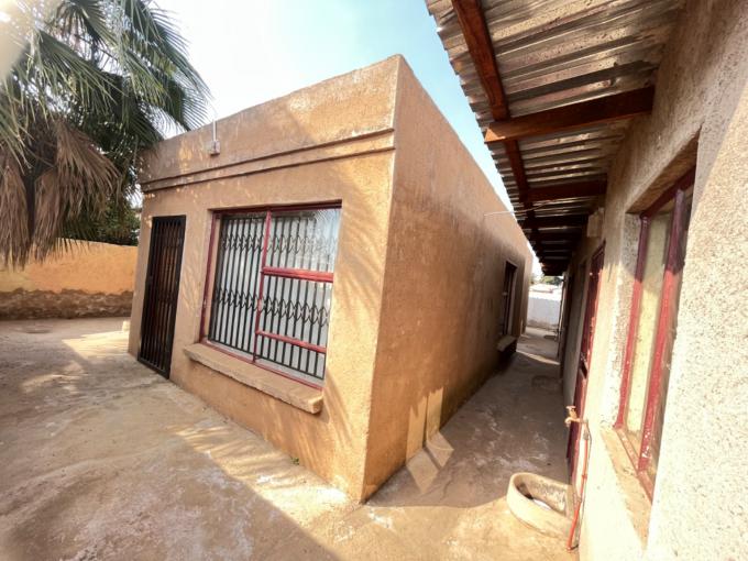 8 Bedroom House for Sale For Sale in Soshanguve - MR588578