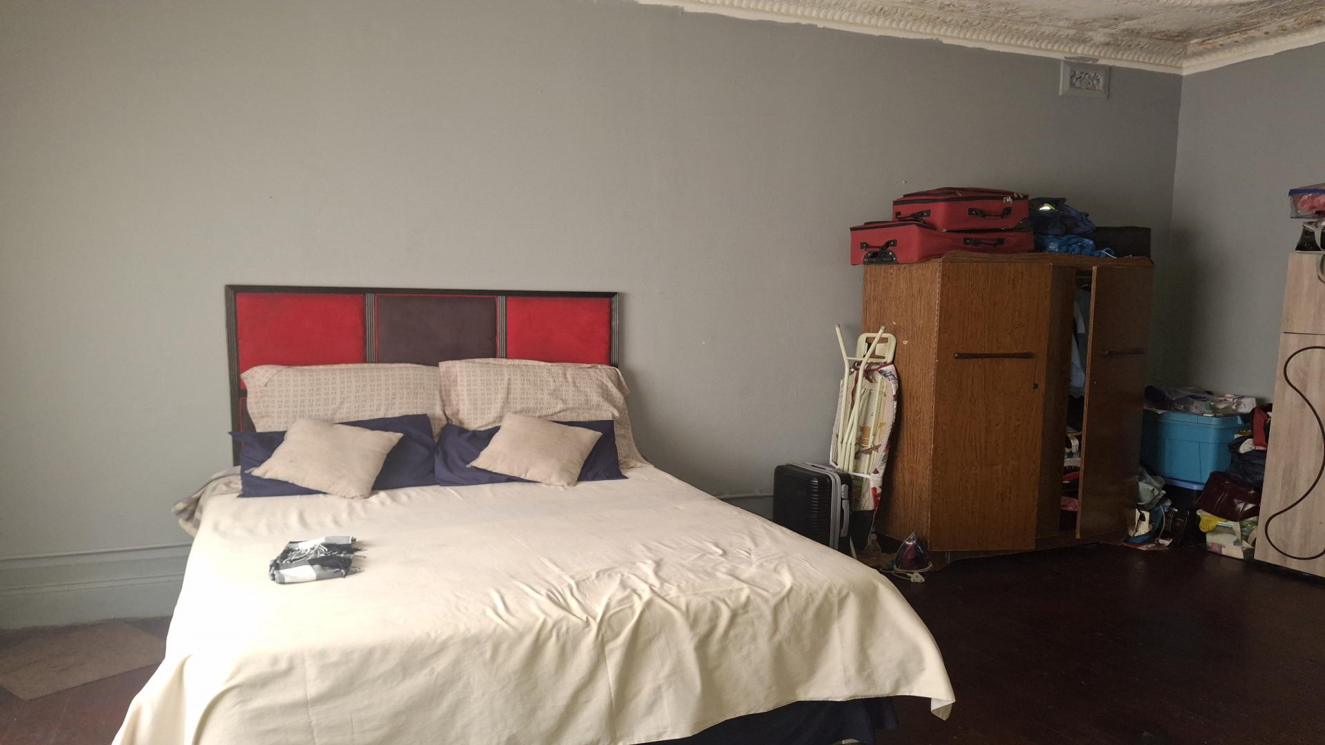 Bed Room 1 of property in Kenilworth - JHB