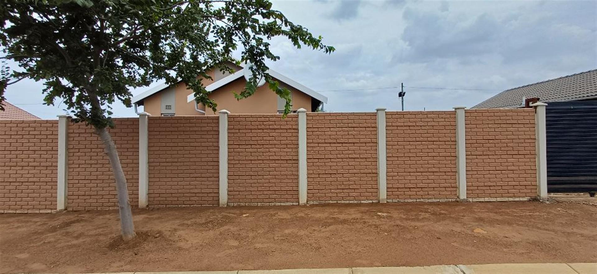 Front View of property in Savanna City