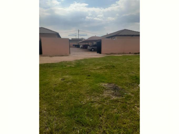 11 Bedroom Commercial for Sale For Sale in Soshanguve - MR588766