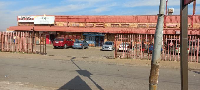 Commercial for Sale For Sale in Dobsonville - MR588769