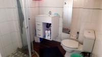 Main Bathroom - 4 square meters of property in Windermere