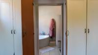 Main Bedroom - 39 square meters of property in Bulwer (Dbn)