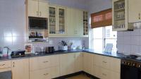 Kitchen - 17 square meters of property in Bulwer (Dbn)