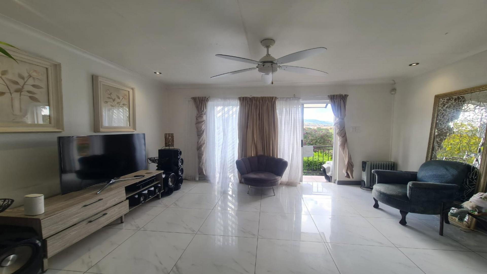 Lounges of property in Wilgeheuwel 