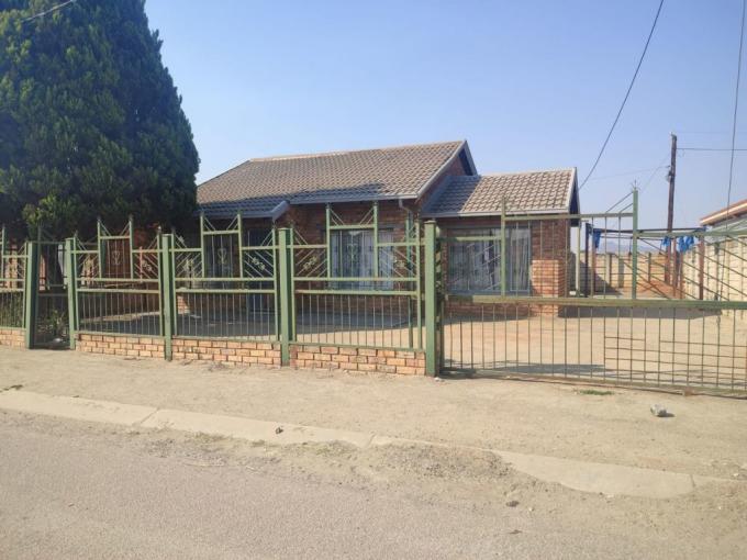 2 Bedroom House for Sale For Sale in Boitekong - MR589097