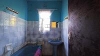 Bathroom 1 - 7 square meters of property in Vredenburg