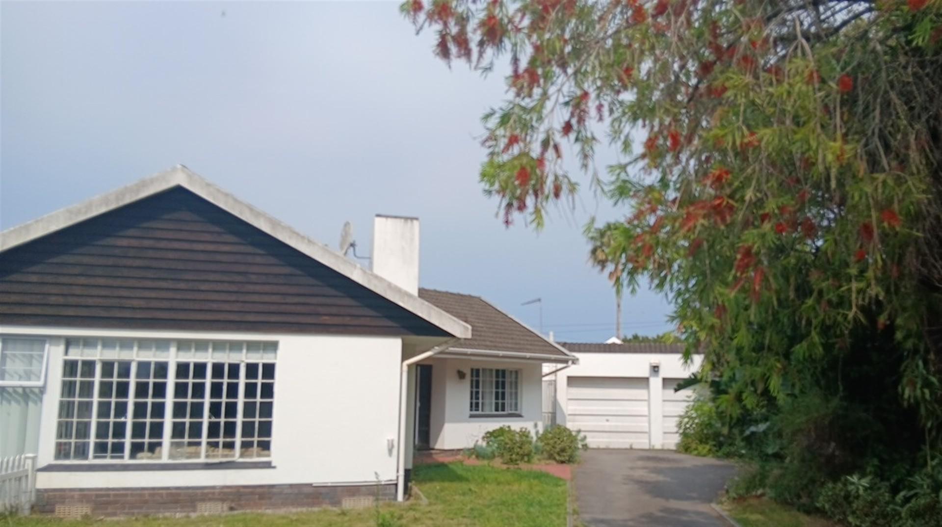 Front View of property in Vincent
