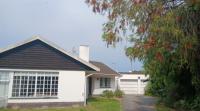 Front View of property in Vincent