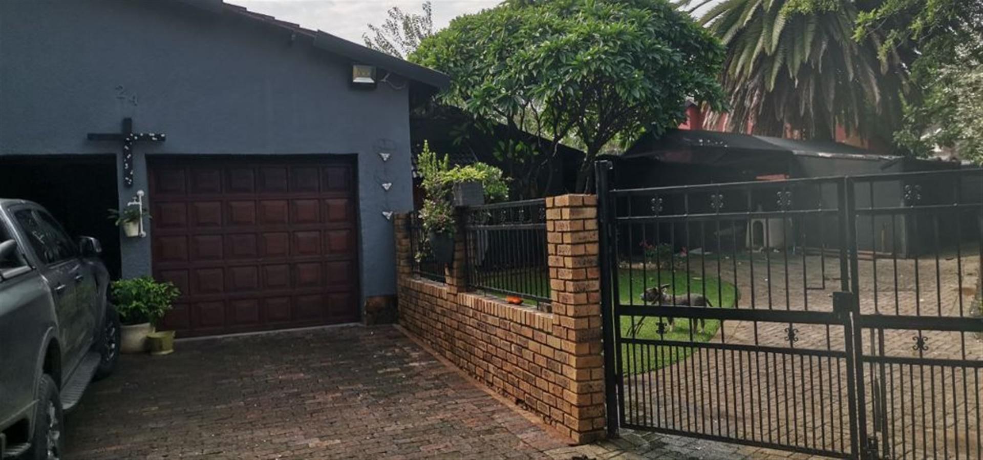 Front View of property in Elandsrand