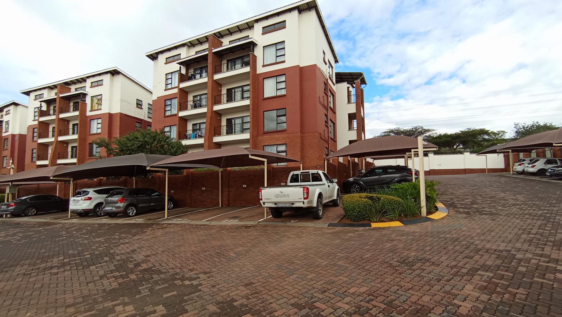 Front View of property in Greenstone Hill