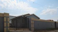 Front View of property in Mohlakeng