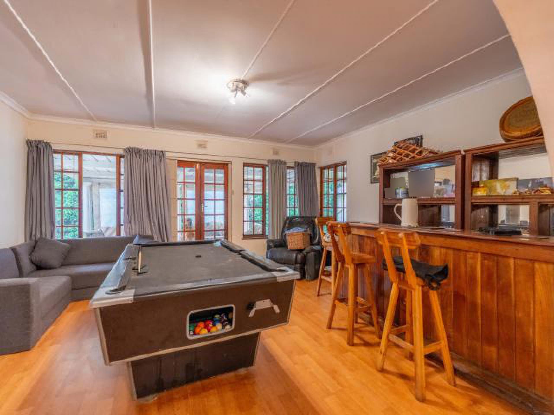 Entertainment - 35 square meters of property in Everton 