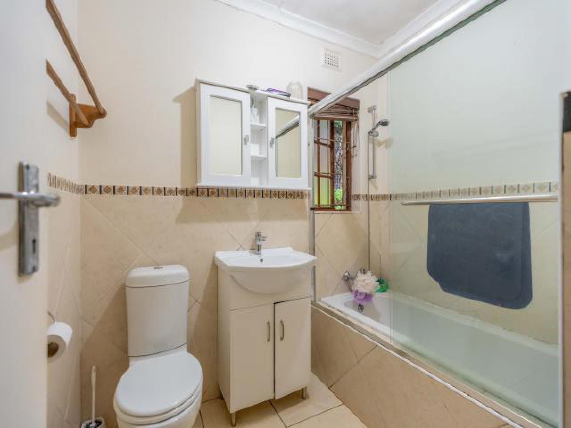 Bathroom 1 - 7 square meters of property in Everton 