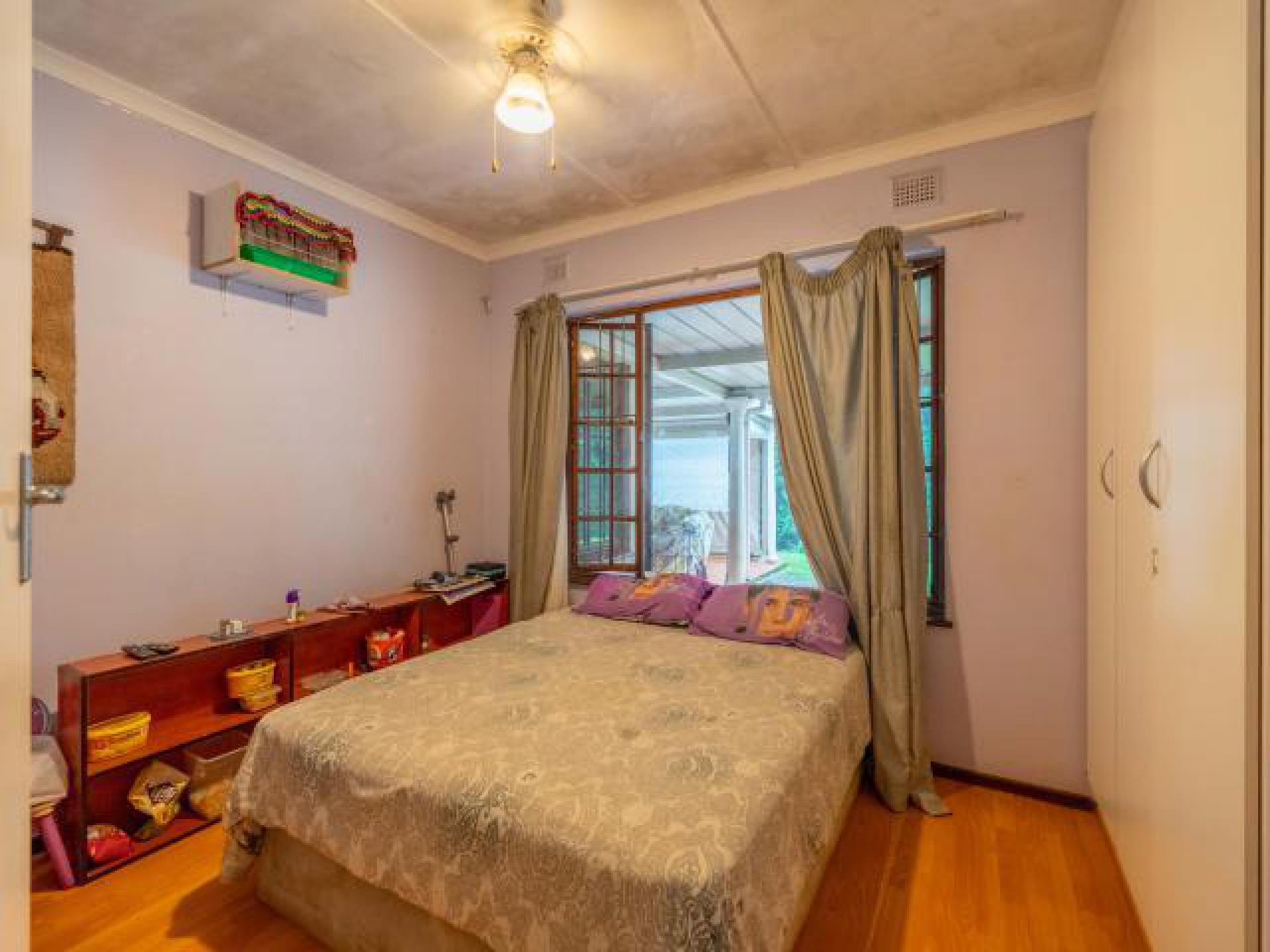 Bed Room 2 - 16 square meters of property in Everton 