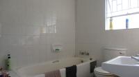 Main Bathroom - 4 square meters of property in Gleneagles