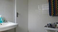 Main Bathroom - 4 square meters of property in Gleneagles