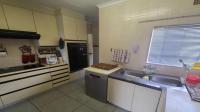 Kitchen of property in Die Heuwel