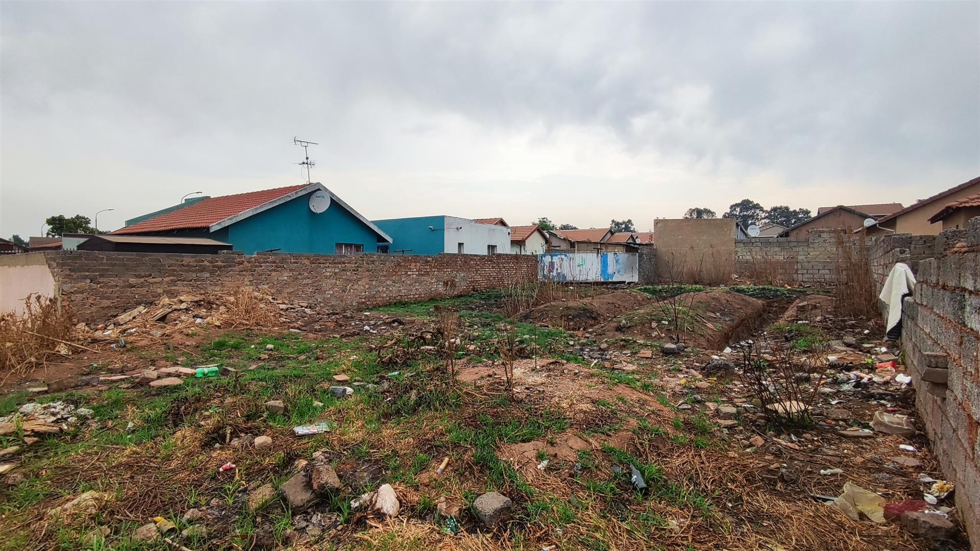 Spaces of property in Delmore Park