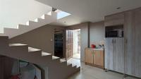 Kitchen - 13 square meters of property in The Orchards