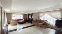 Kitchen - 13 square meters of property in The Orchards