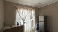 Bed Room 2 - 8 square meters of property in The Orchards