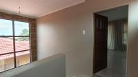 Spaces - 36 square meters of property in The Orchards