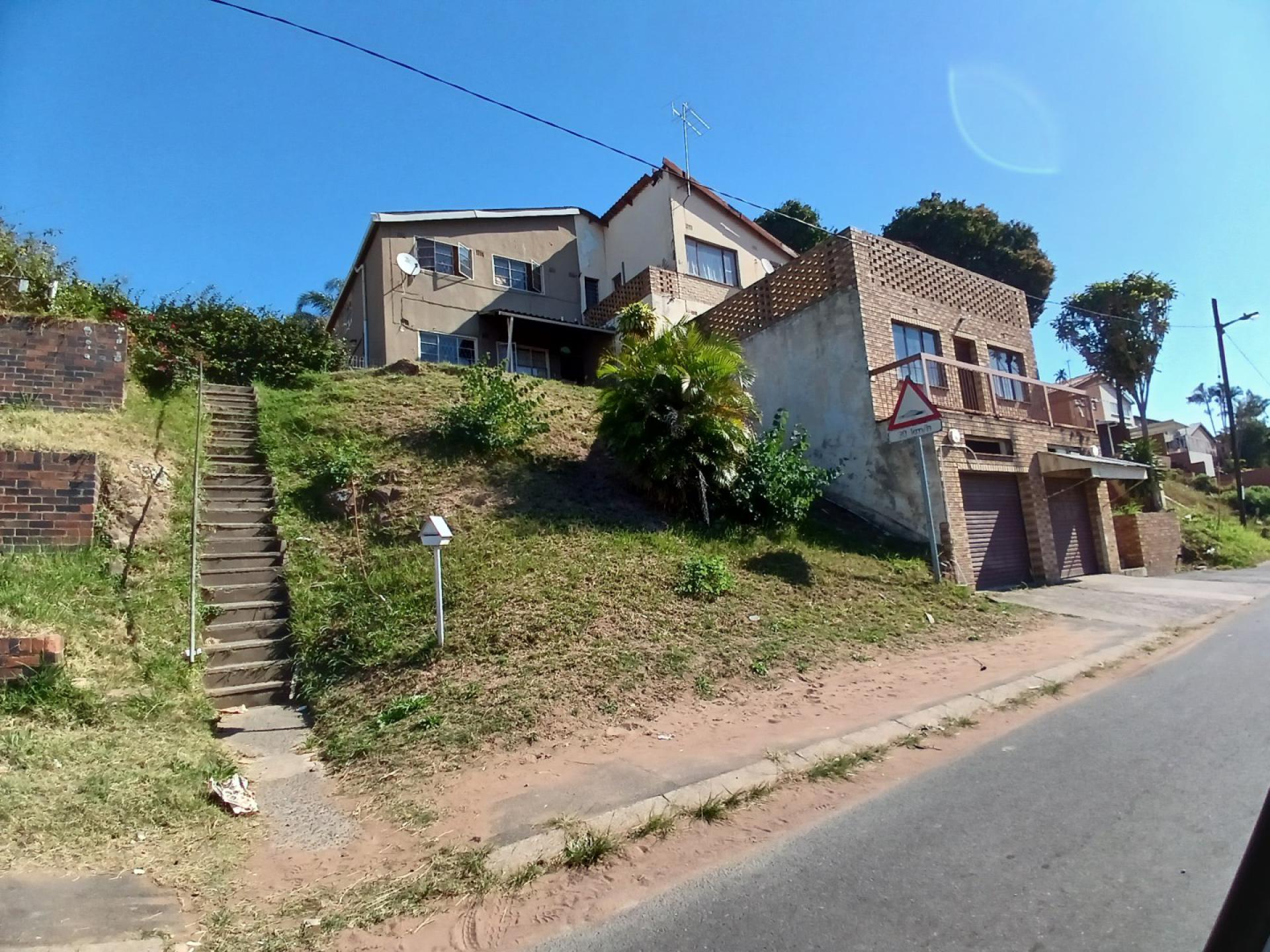 Front View of property in Montford