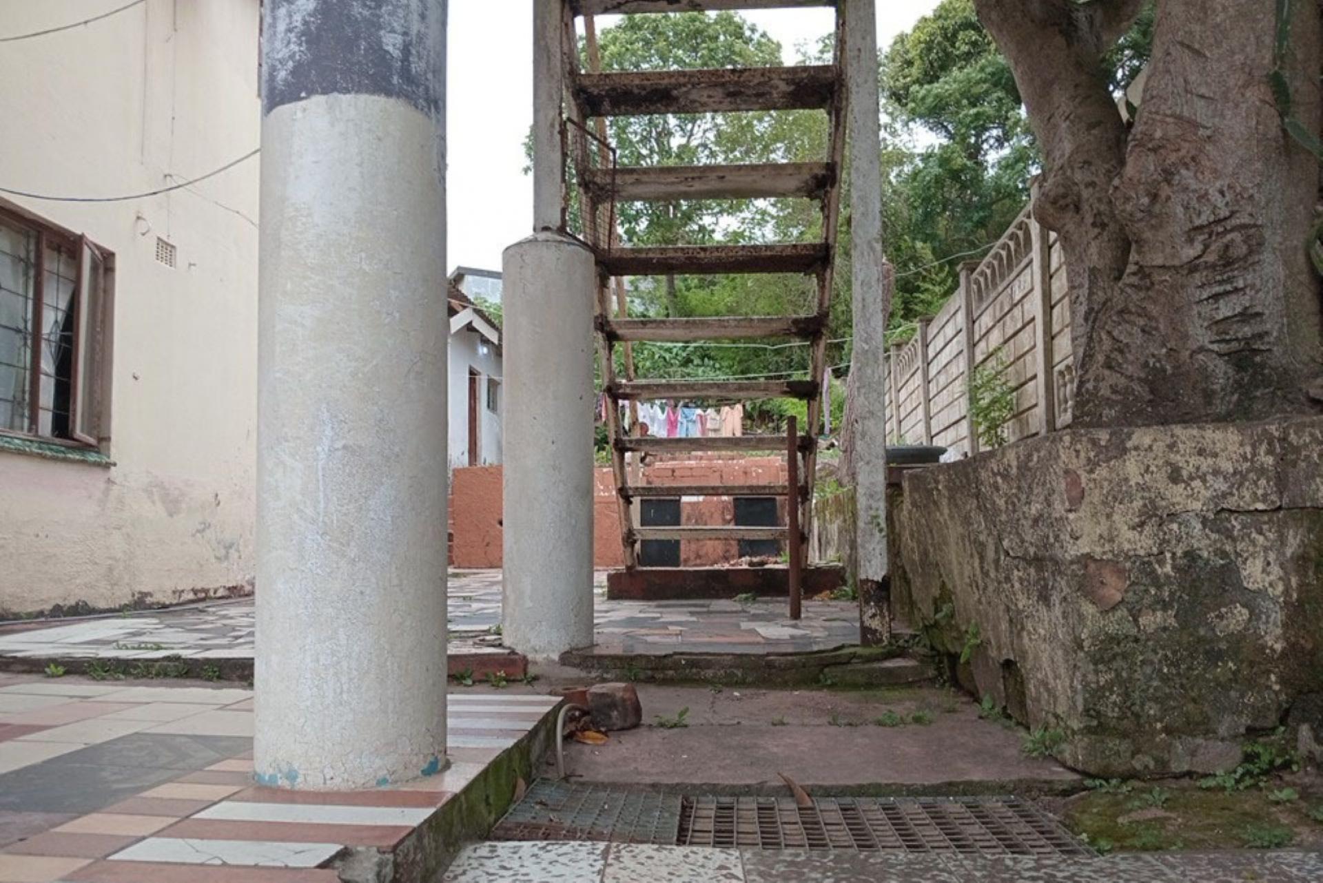 Spaces of property in Montford
