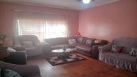 Lounges of property in Colesburg (Colesberg)
