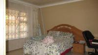 Bed Room 2 - 10 square meters of property in Mohlakeng