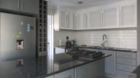 Kitchen - 18 square meters of property in Bassonia