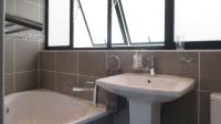 Bathroom 1 - 3 square meters of property in Bassonia