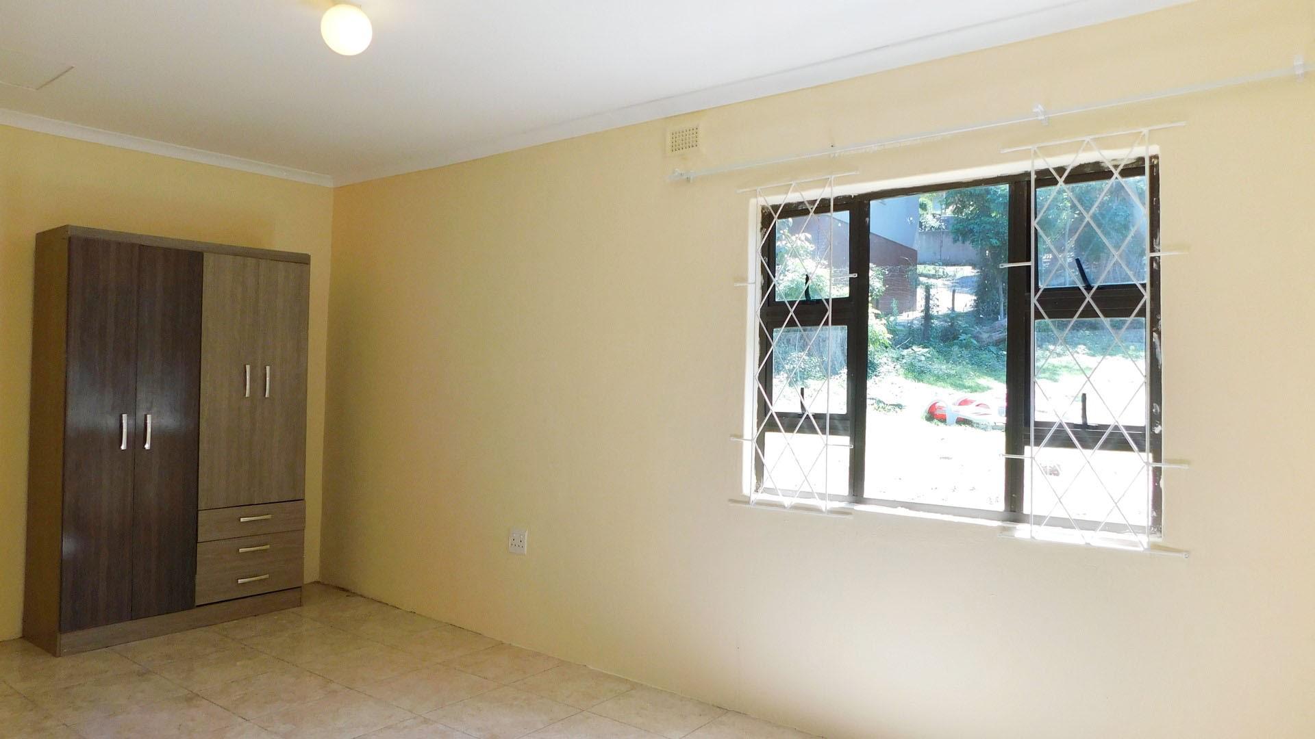 Bed Room 1 - 40 square meters of property in Berea West 