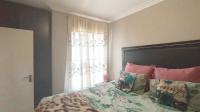 Main Bedroom - 10 square meters of property in South Hills