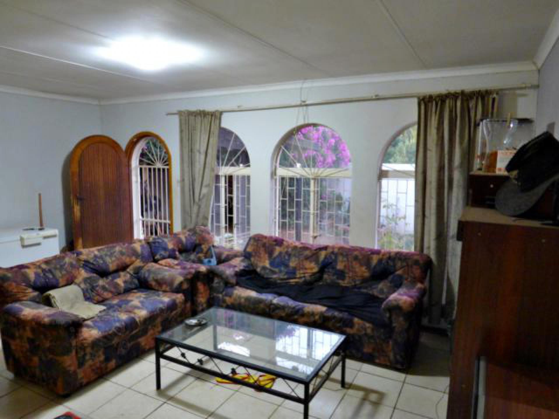 Lounges of property in Heuwelsig