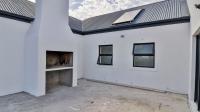 Patio - 25 square meters of property in Sandbaai